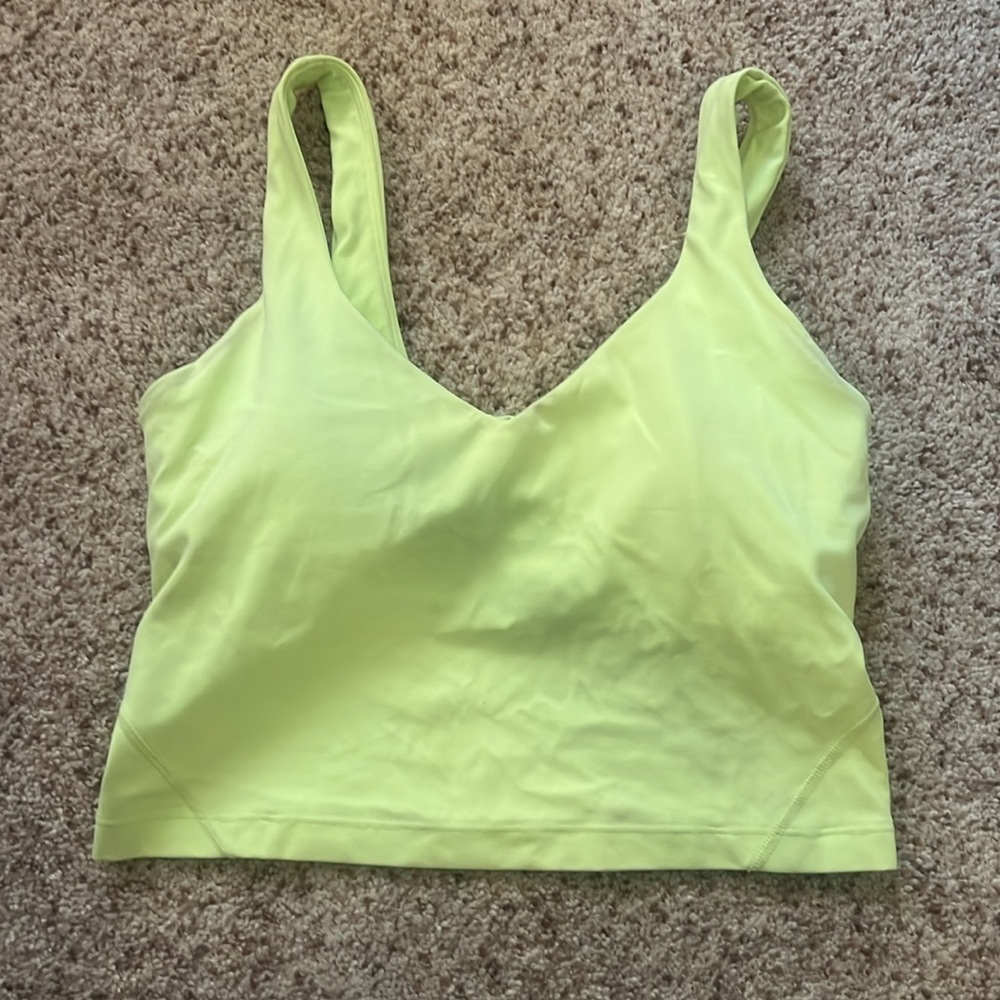 Lululemon crop top sports bar size 6 new with out tags